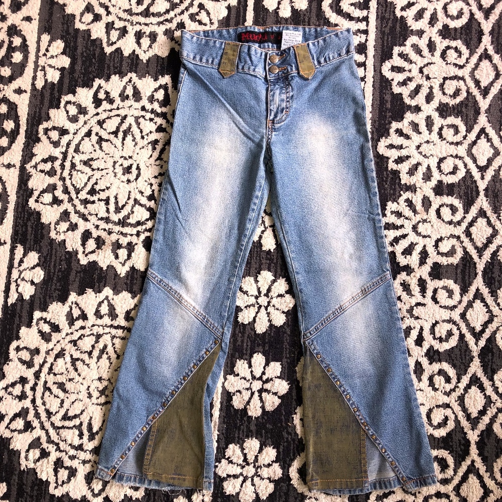MUDD  distressed boot stretch jean/CUTE